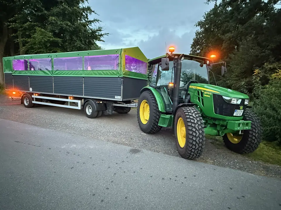 Planwagen 34 Personen, Foto 1